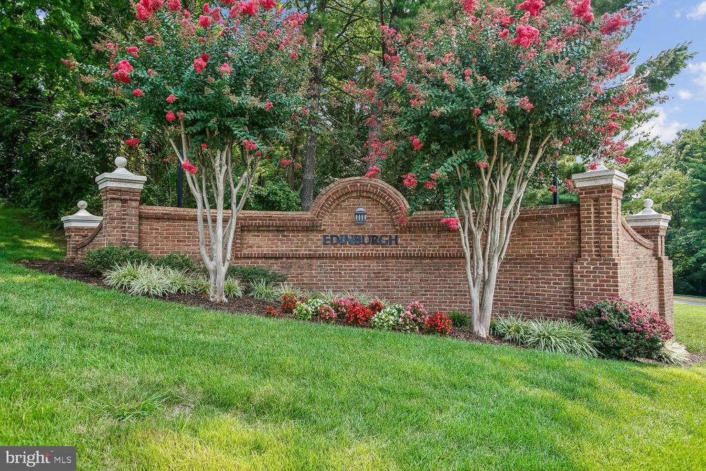 5944 NORHAM DRIVE