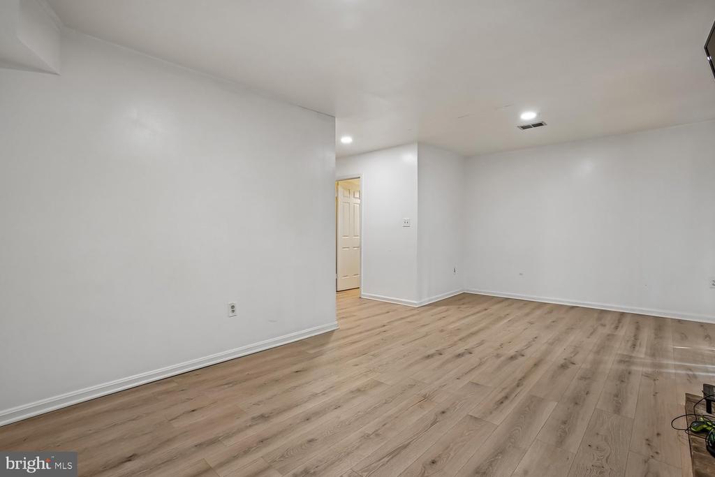 5944 NORHAM DRIVE