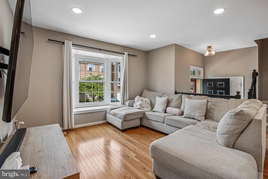 5944 NORHAM DRIVE