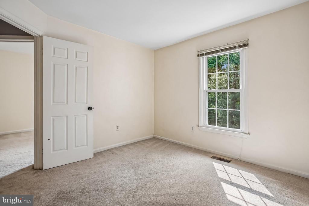 5944 NORHAM DRIVE