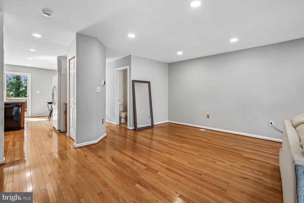 5944 NORHAM DRIVE