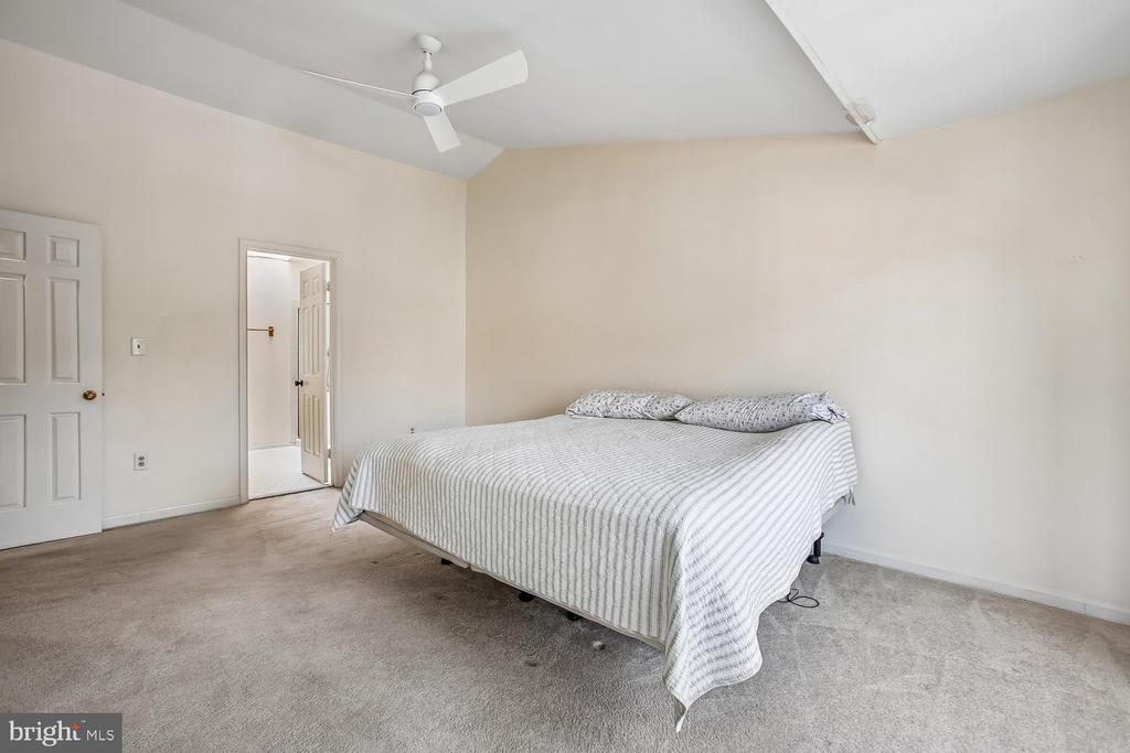 5944 NORHAM DRIVE