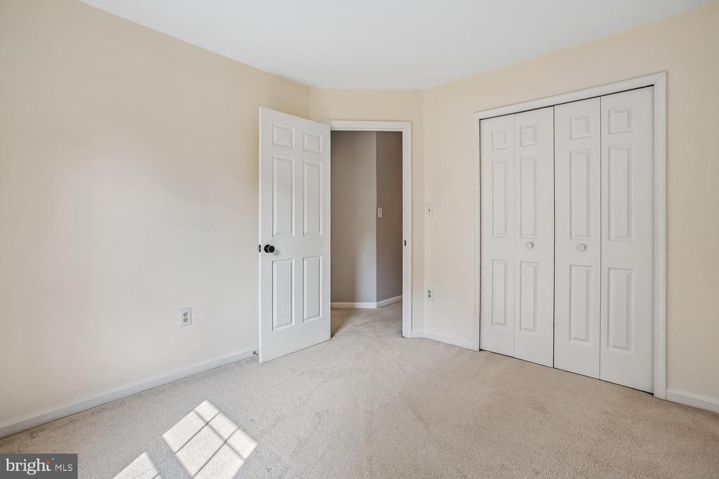 5944 NORHAM DRIVE