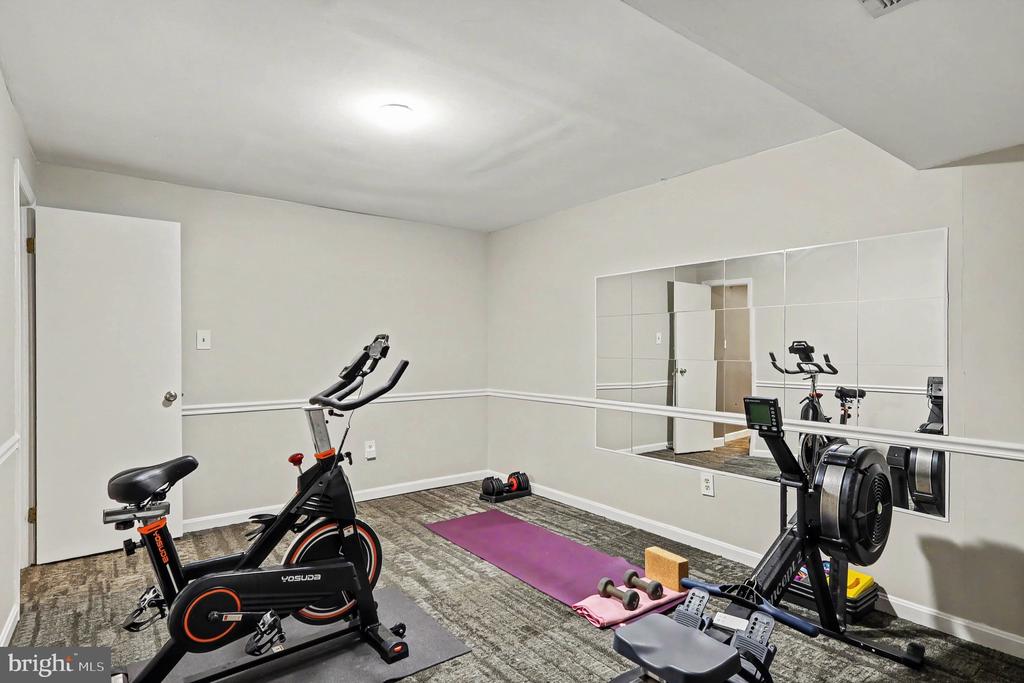 726 GENTLE BREEZE COURT