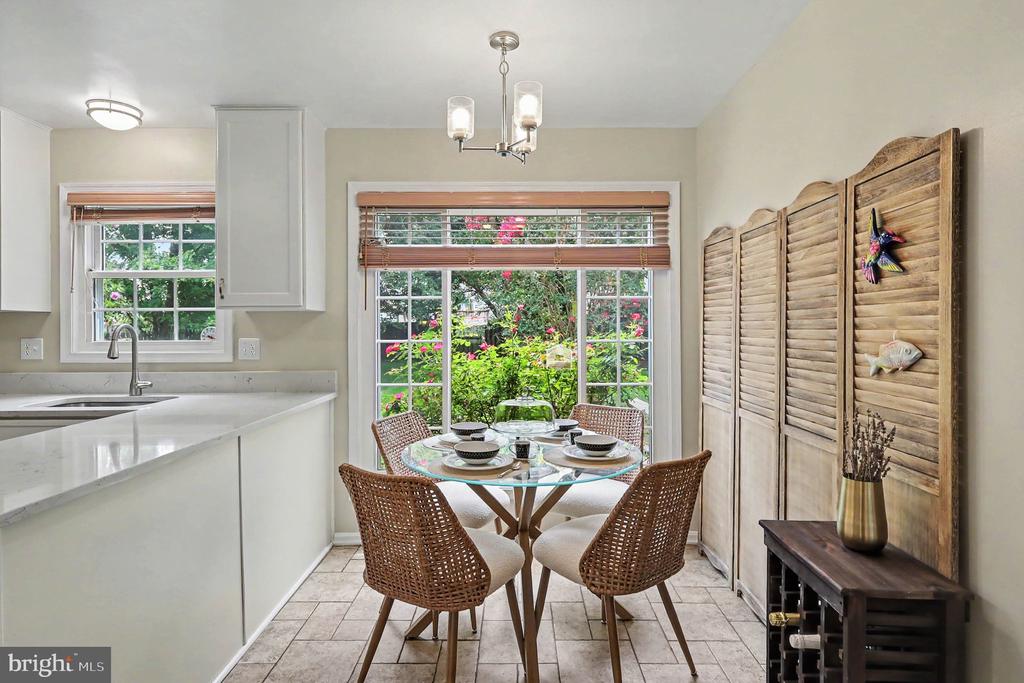 726 GENTLE BREEZE COURT