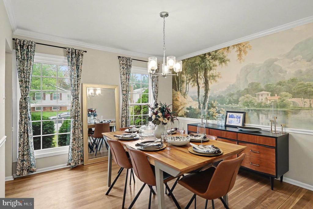 726 GENTLE BREEZE COURT