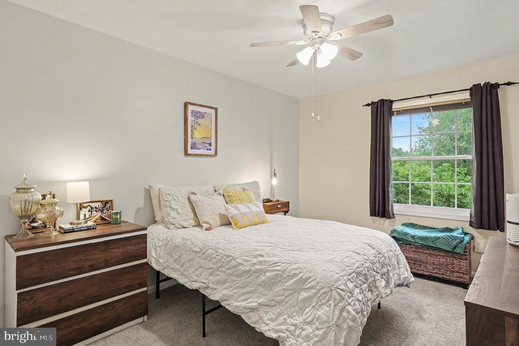 726 GENTLE BREEZE COURT