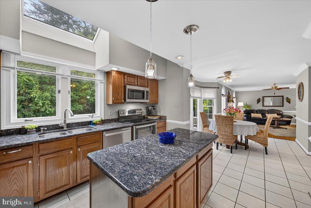 6300 LEE FOREST PATH