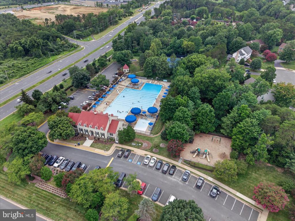 6300 LEE FOREST PATH