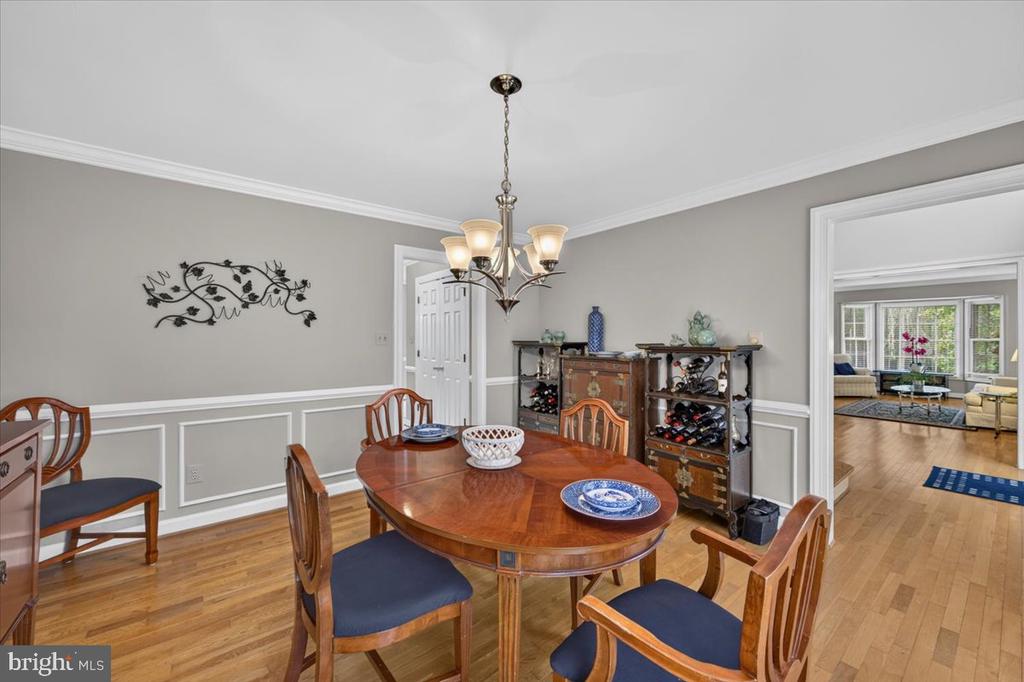 6300 LEE FOREST PATH