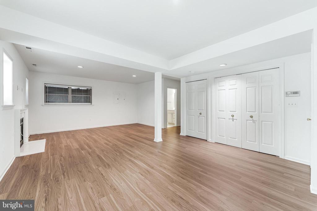 1443 HAMPTON HILL CIRCLE