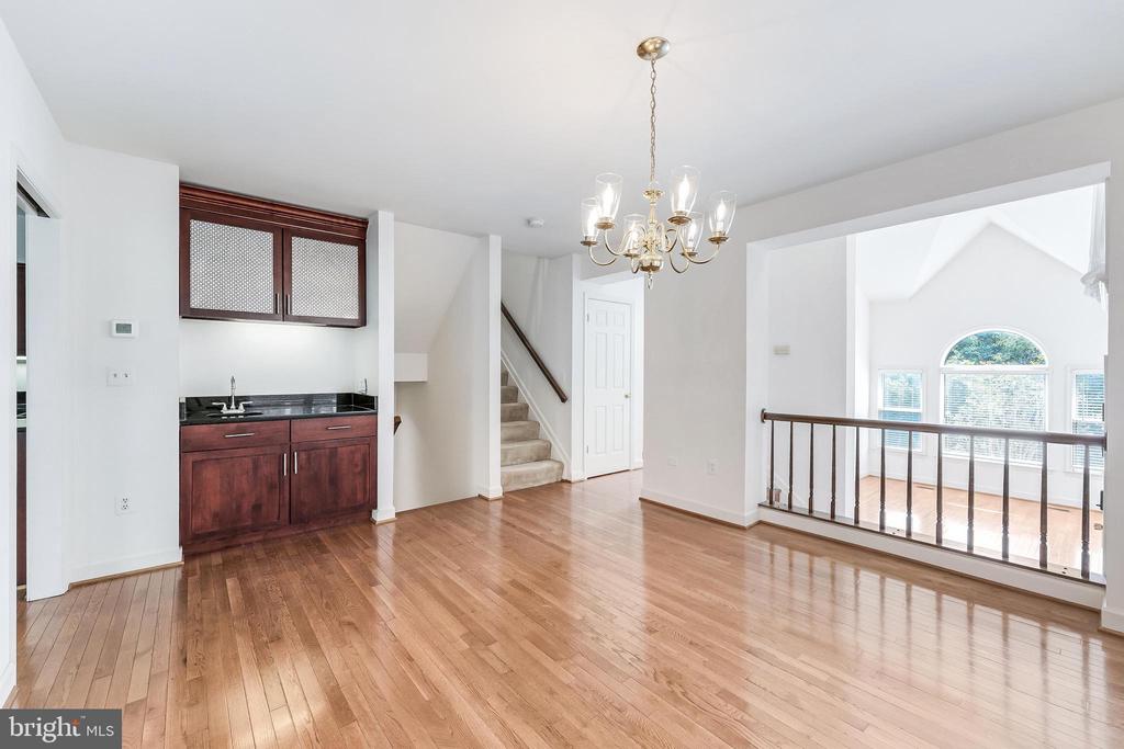 1443 HAMPTON HILL CIRCLE