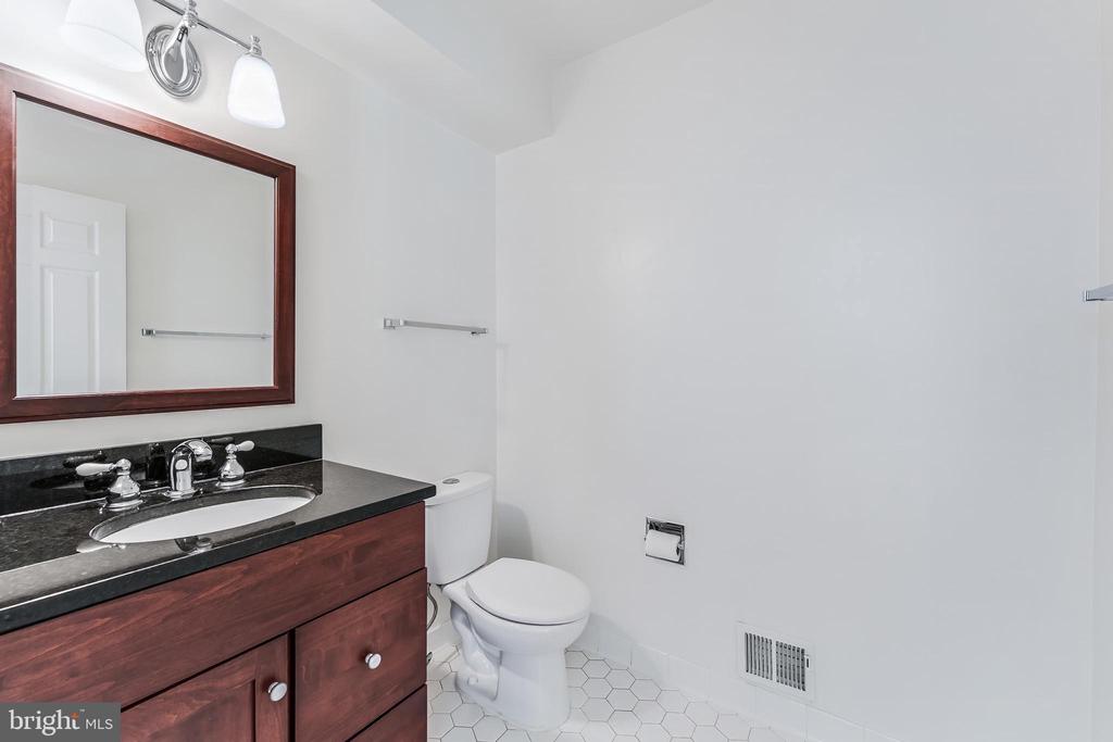 1443 HAMPTON HILL CIRCLE