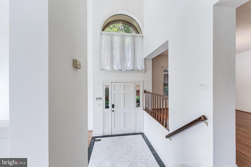 1443 HAMPTON HILL CIRCLE