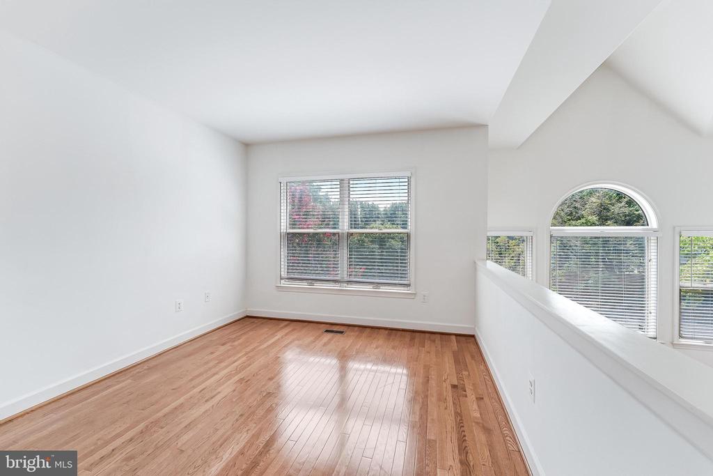 1443 HAMPTON HILL CIRCLE