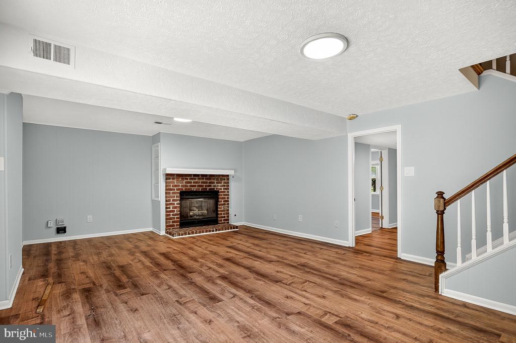 1514 GINGERWOOD COURT