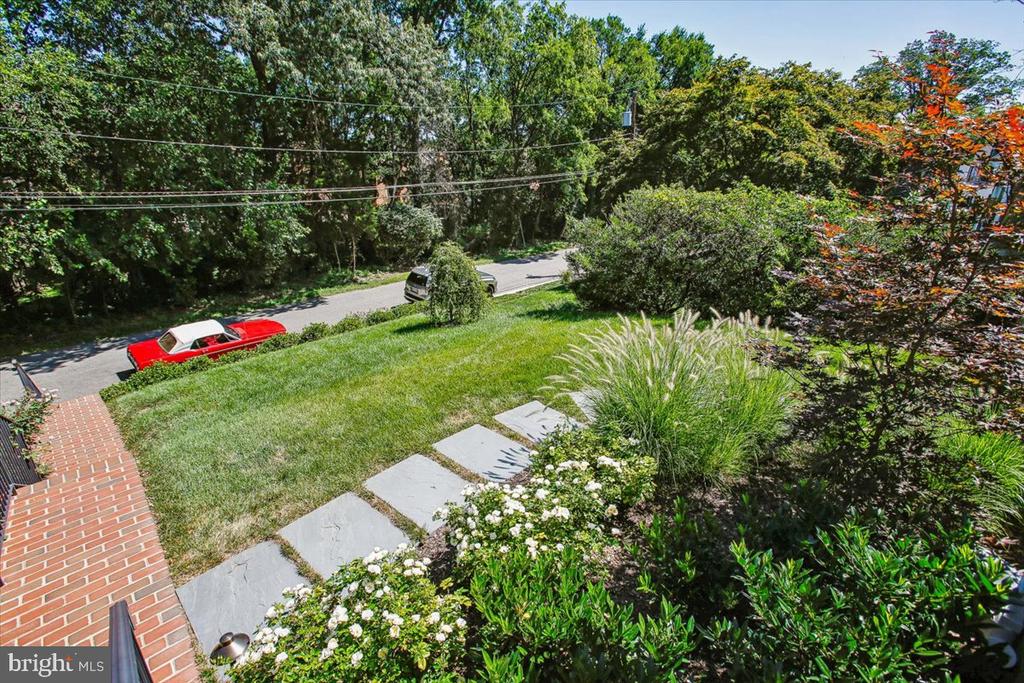 1909 BELFIELD ROAD
