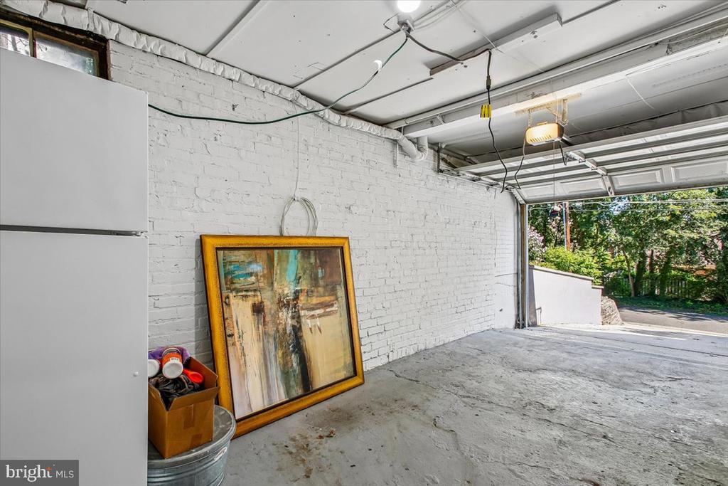 1909 BELFIELD ROAD