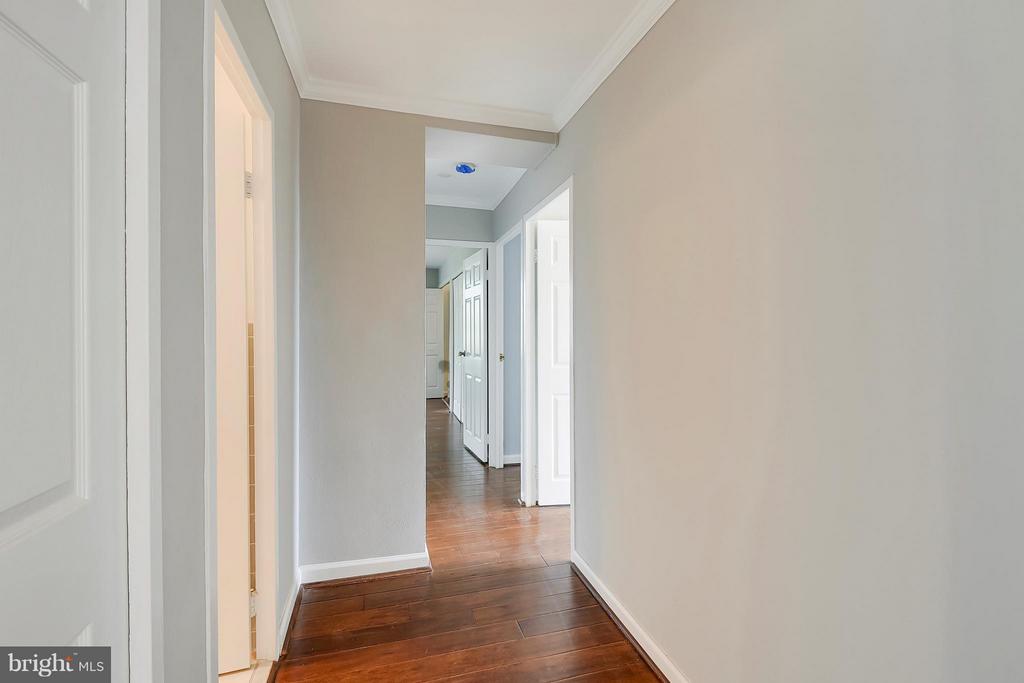 6621 WAKEFIELD DRIVE Unit: 302