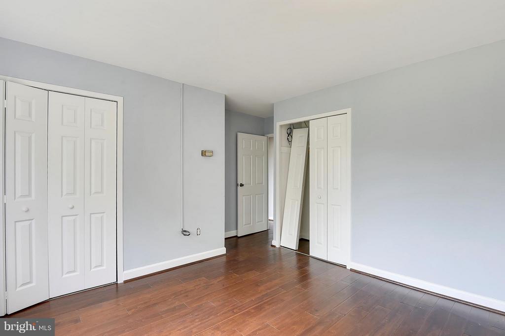 6621 WAKEFIELD DRIVE Unit: 302
