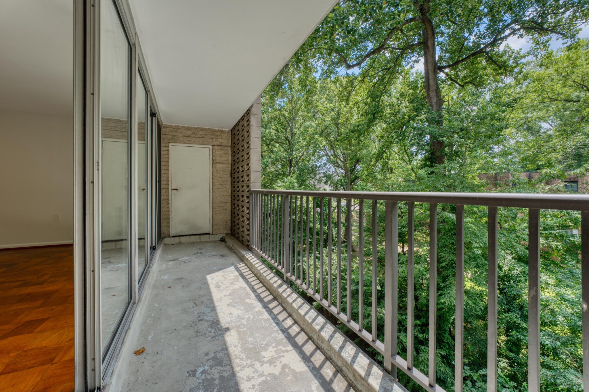 4420 BRIARWOOD COURT N Unit: 25