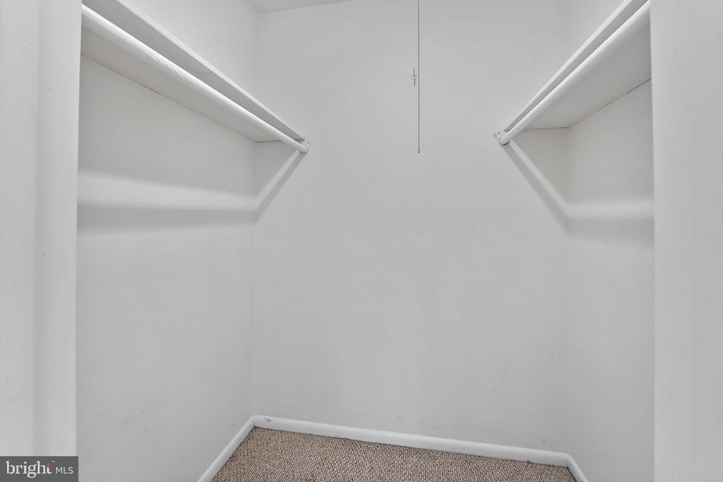 4420 BRIARWOOD COURT N Unit: 25