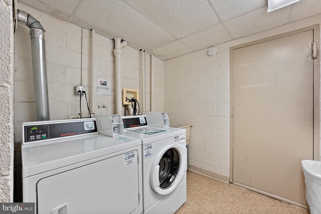4420 BRIARWOOD COURT N Unit: 25