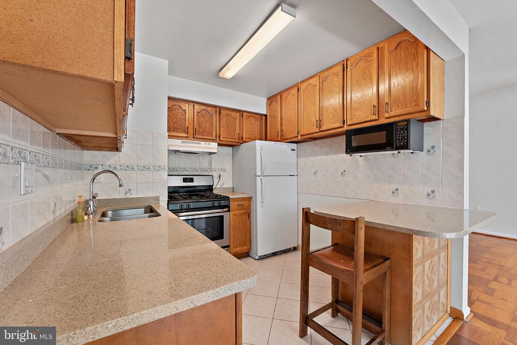 4420 BRIARWOOD COURT N Unit: 25