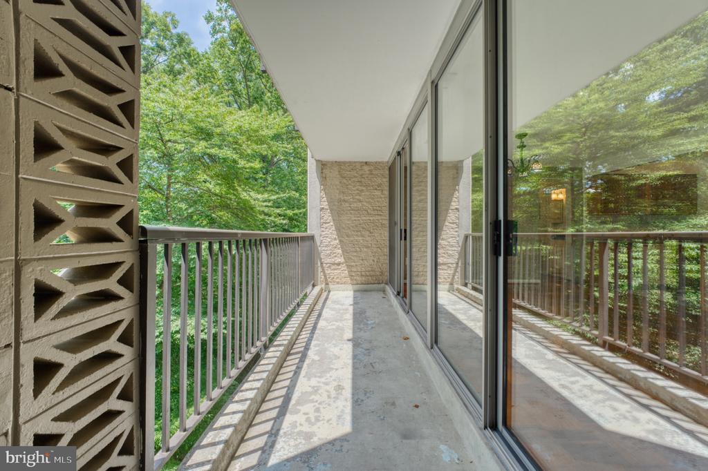 4420 BRIARWOOD COURT N Unit: 25
