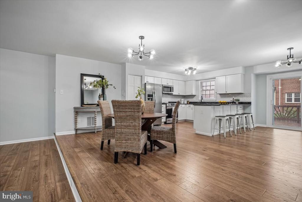 10108 EBENSHIRE COURT