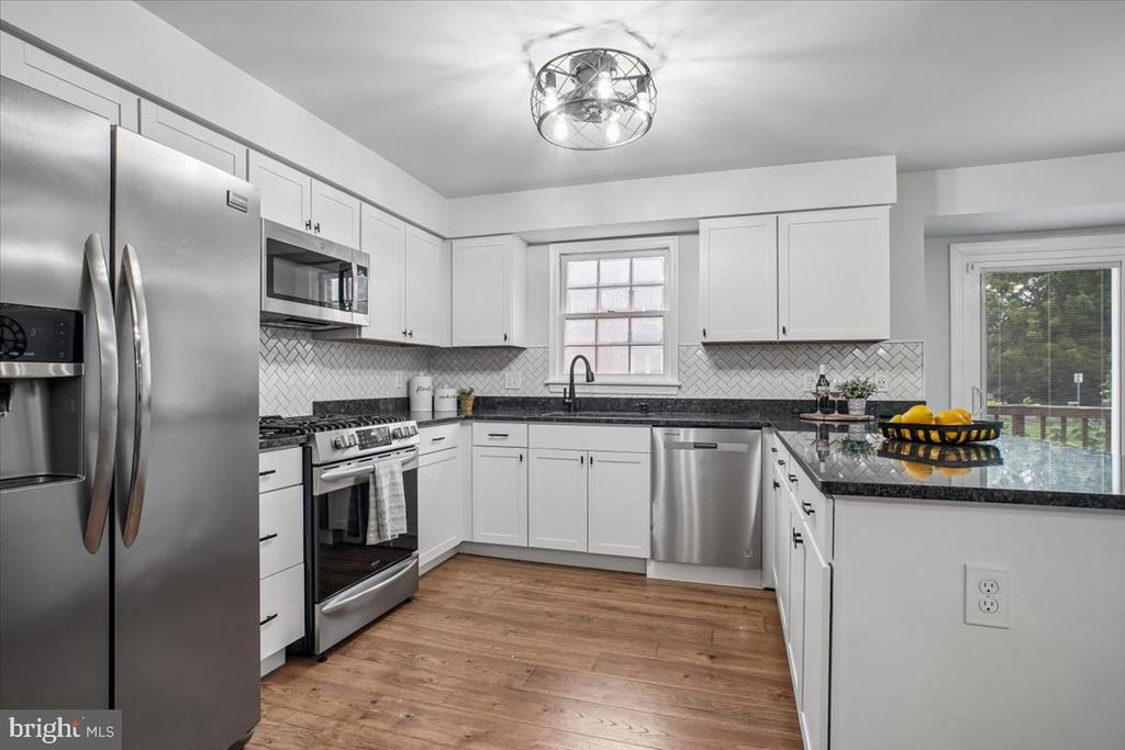 10108 EBENSHIRE COURT