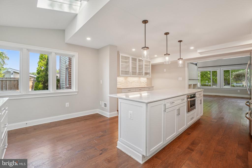 4339 STREAM BED WAY