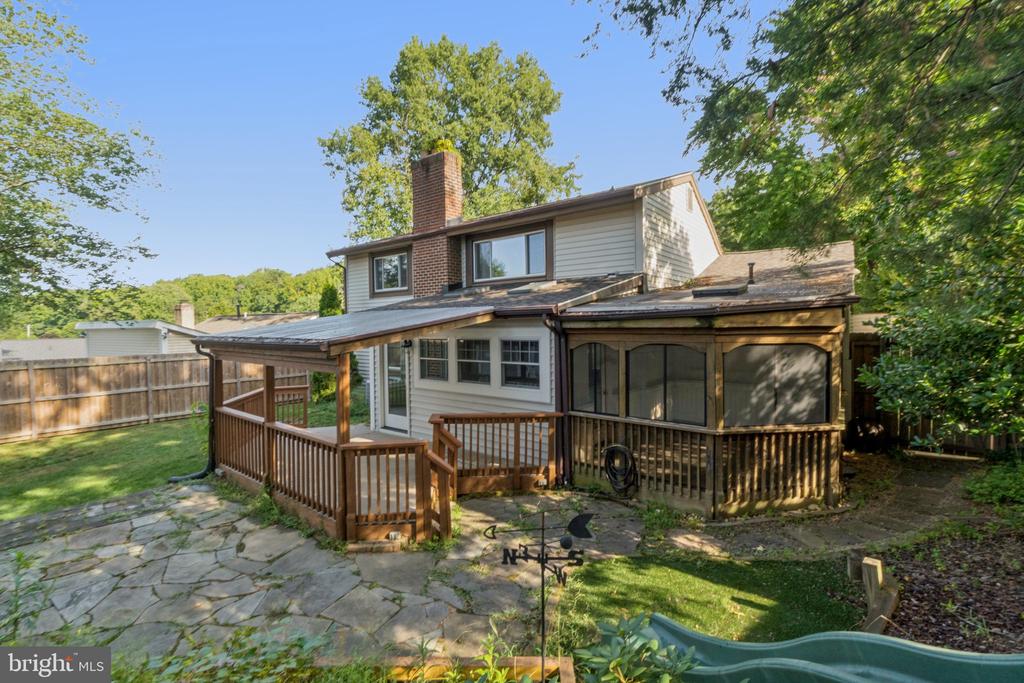 4339 STREAM BED WAY