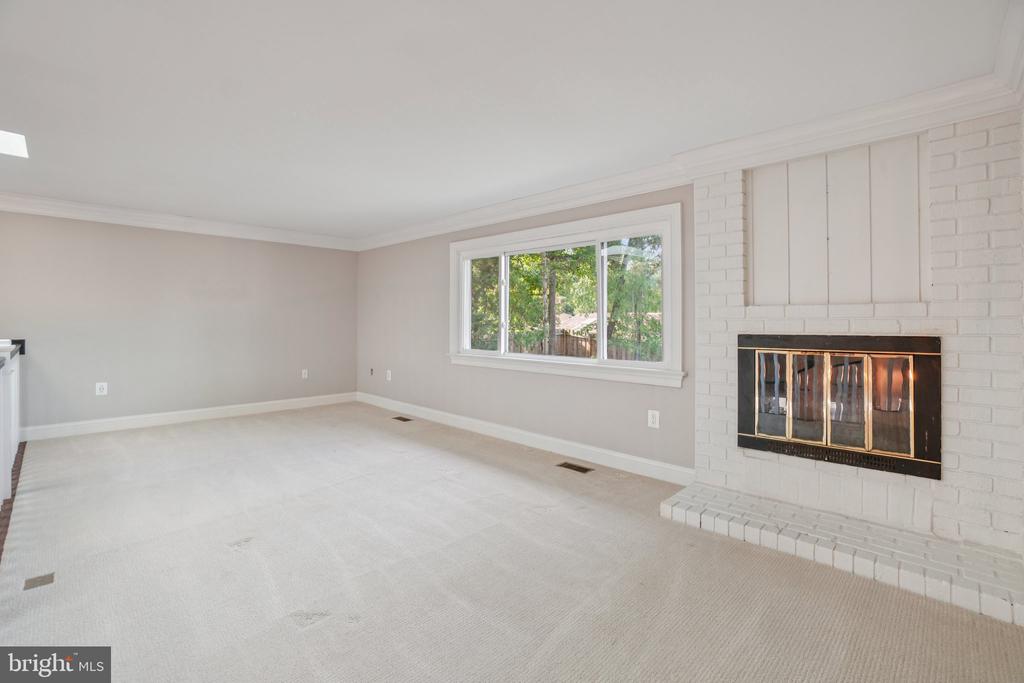 4339 STREAM BED WAY
