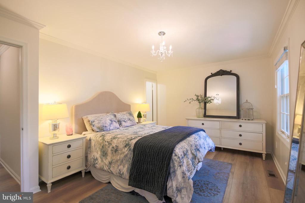 6566 YADKIN COURT