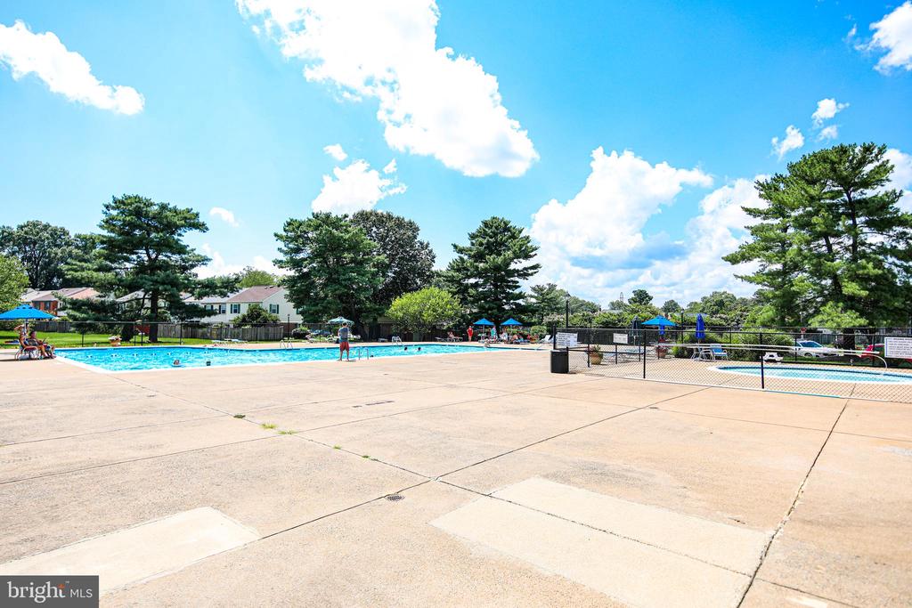 6566 YADKIN COURT
