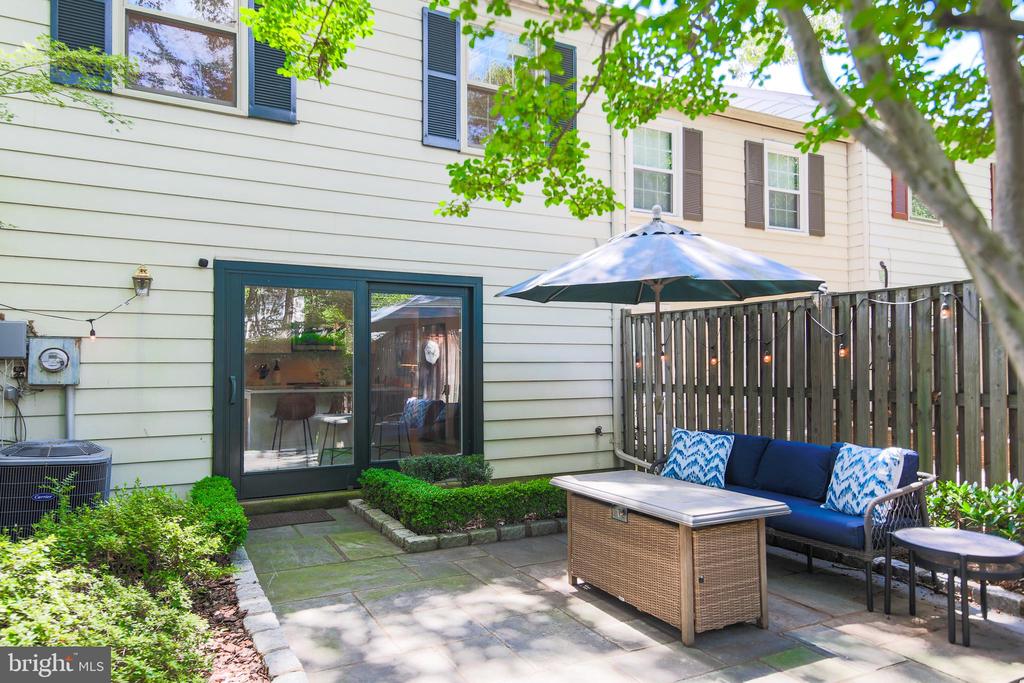 6566 YADKIN COURT