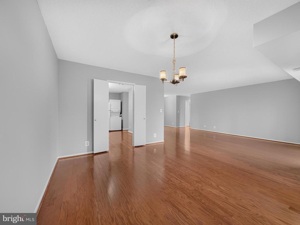 8350 GREENSBORO DRIVE Unit: 422