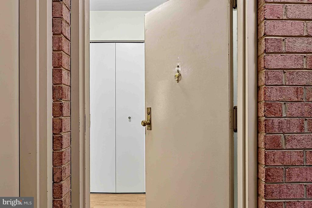 3101 BUCCANEER COURT Unit: 1