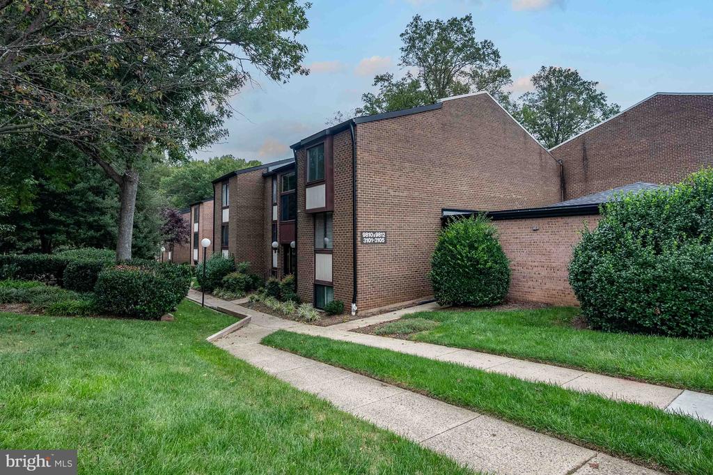 3101 BUCCANEER COURT Unit: 1