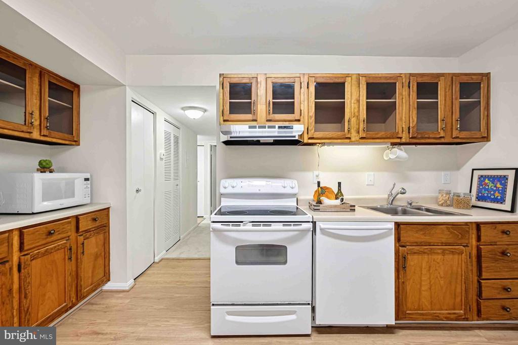 3101 BUCCANEER COURT Unit: 1