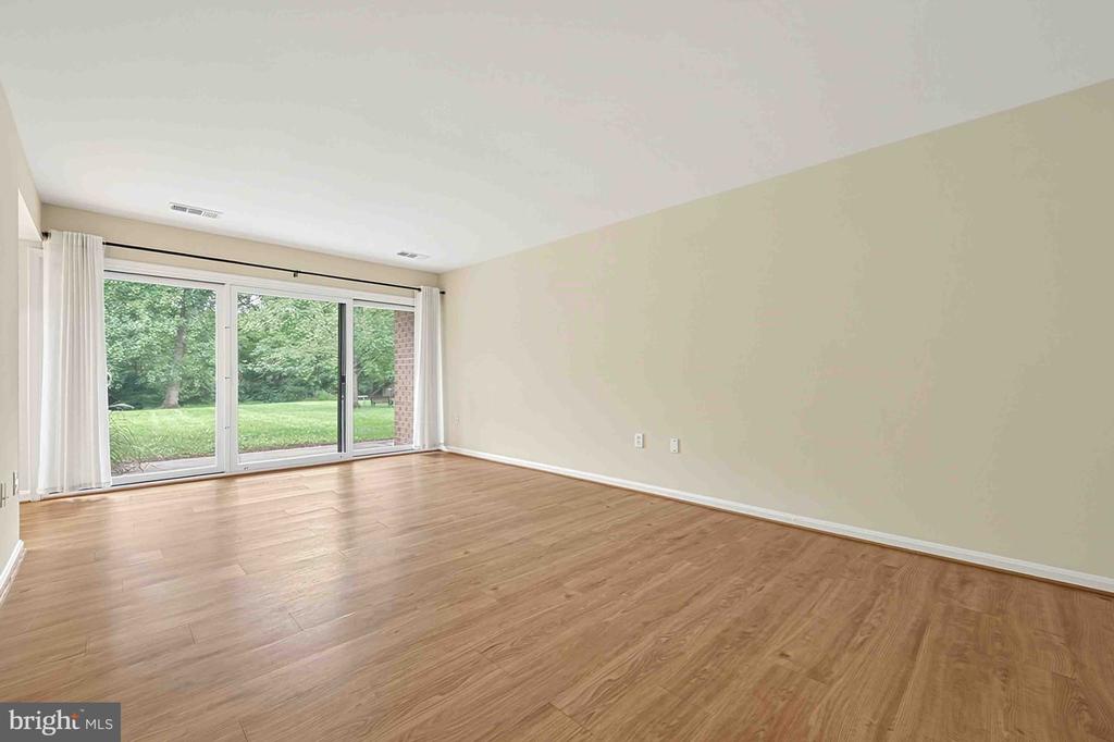 3101 BUCCANEER COURT Unit: 1