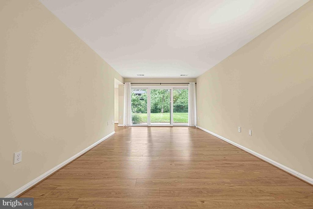 3101 BUCCANEER COURT Unit: 1