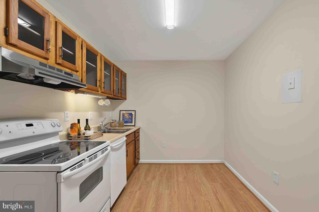 3101 BUCCANEER COURT Unit: 1