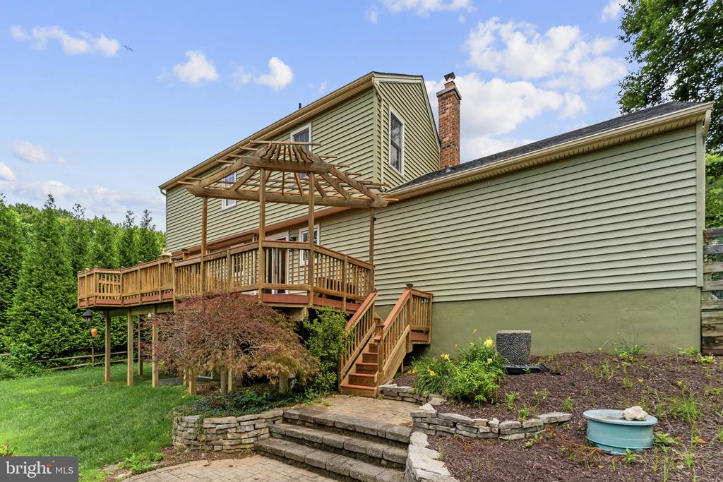 6102 QUEENS BRIGADE COURT