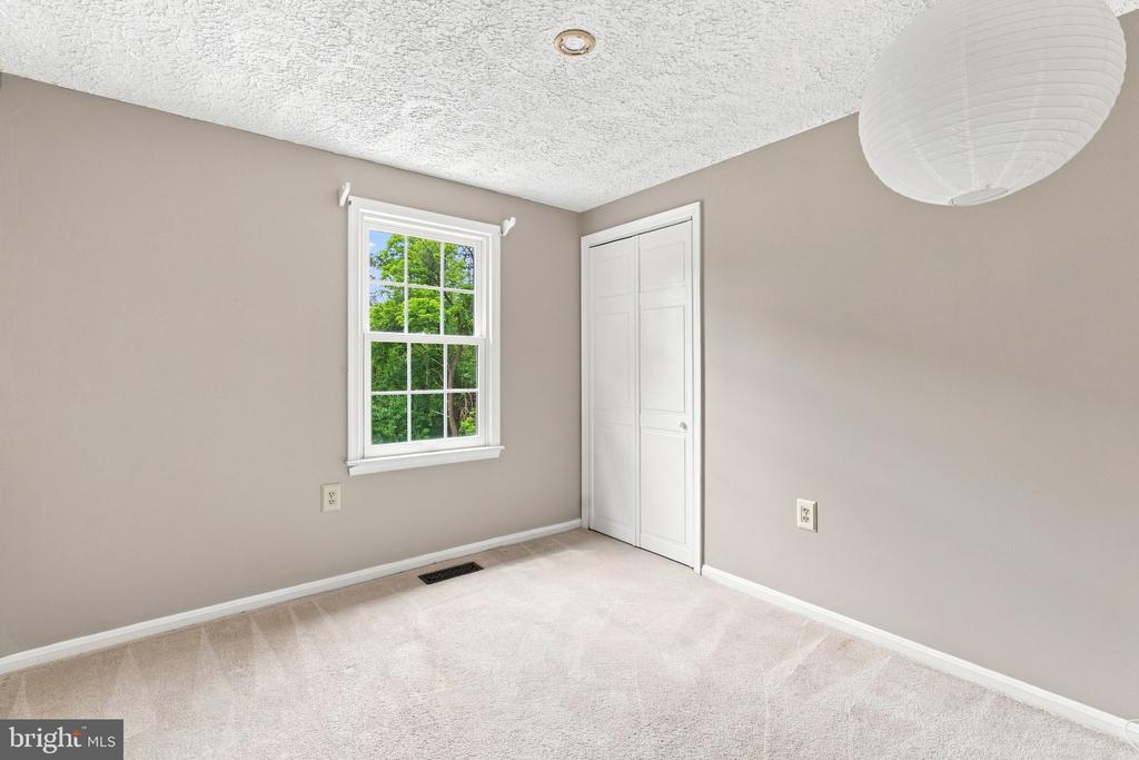 6102 QUEENS BRIGADE COURT