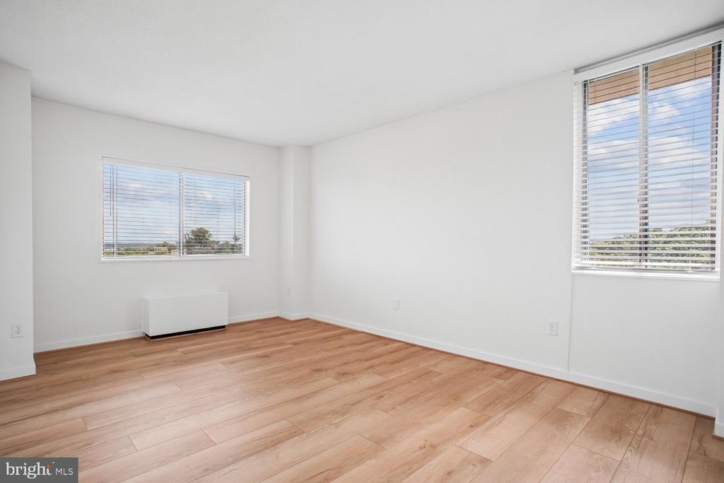 2059 HUNTINGTON AVENUE Unit: 1607