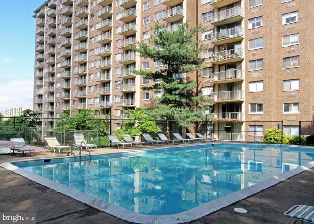 2059 HUNTINGTON AVENUE Unit: 1607