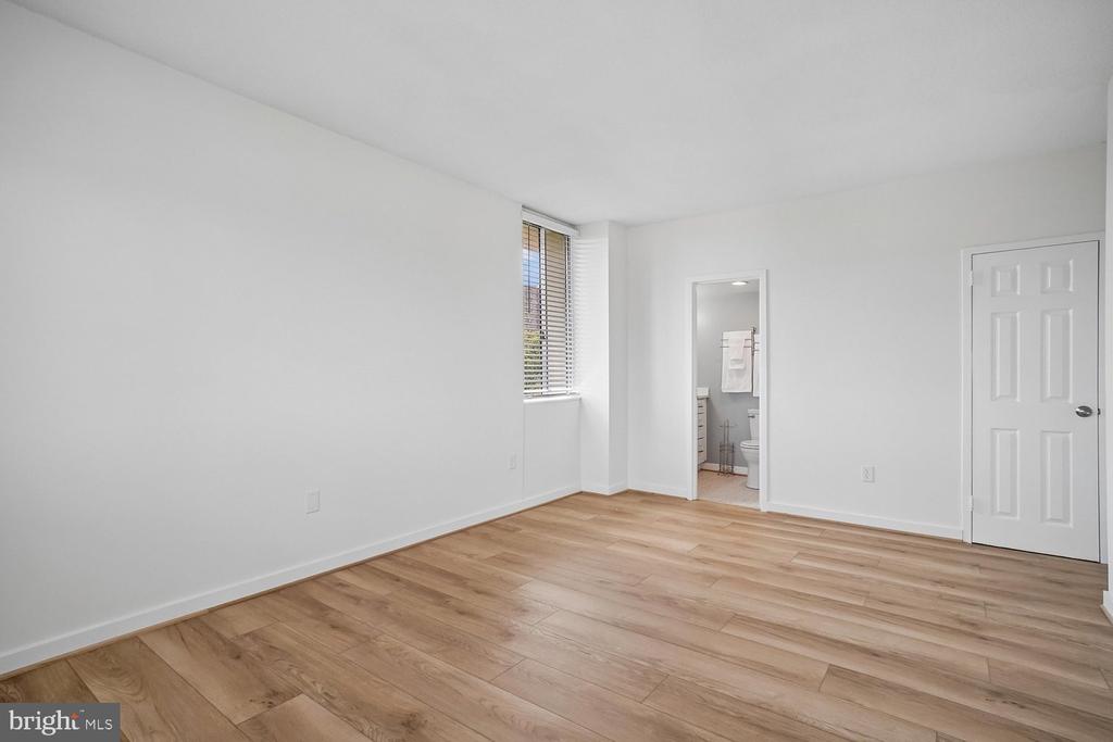 2059 HUNTINGTON AVENUE Unit: 1607