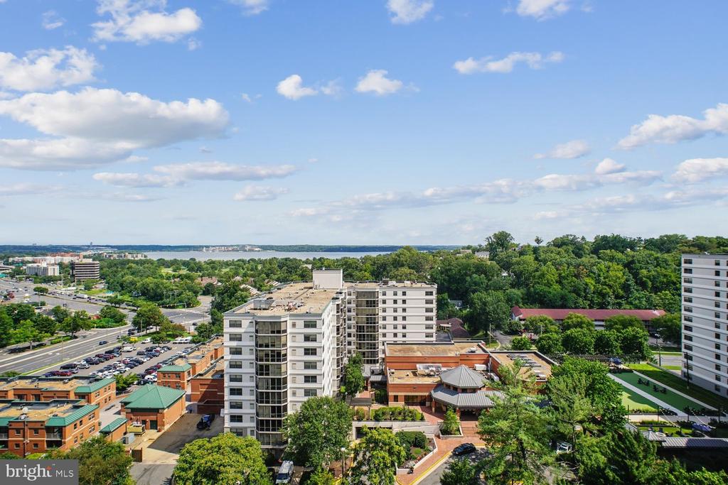 2059 HUNTINGTON AVENUE Unit: 1607